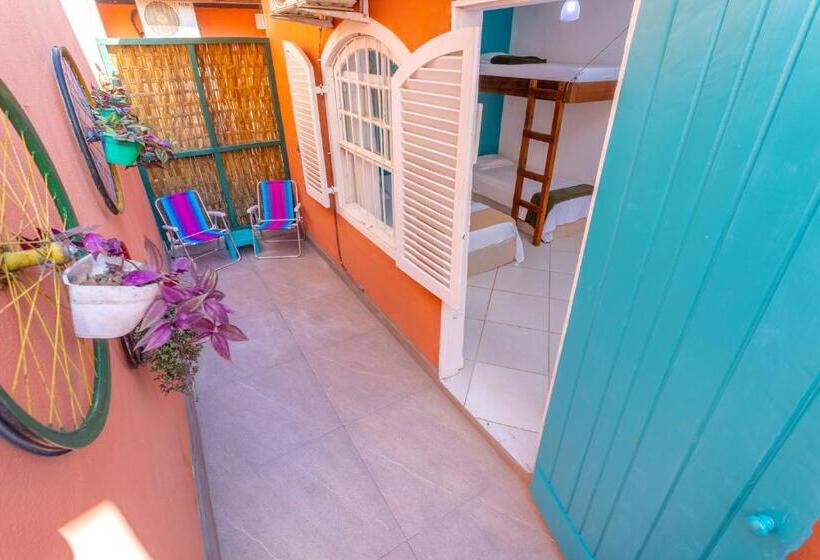 سوییت جونیور لوکس, Suítes Casa Maembippe