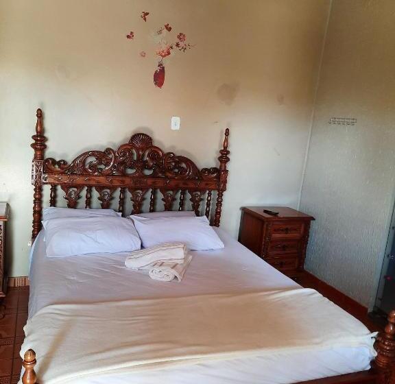 4인용 스탠다드 룸, Hospedagem Serra Da Lua