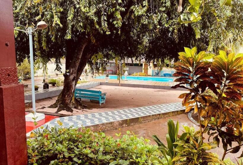 4인용 스탠다드 룸, Hospedagem Serra Da Lua