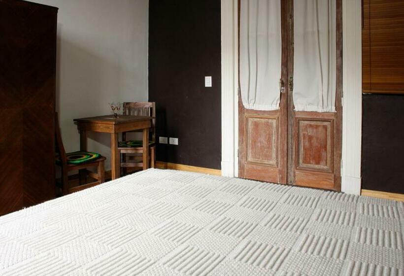 اتاق استاندارد, Elefante Rosa Hostel