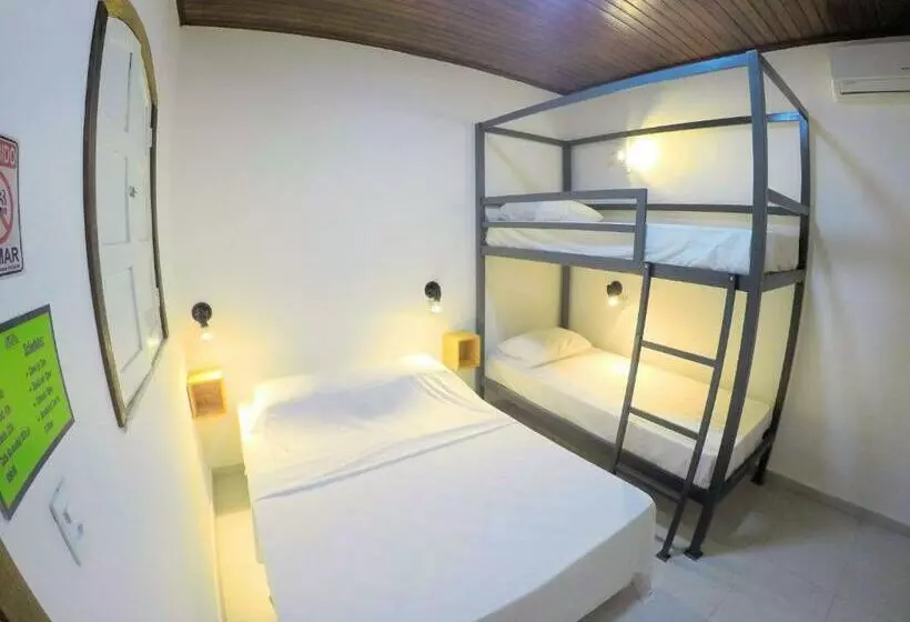 デラックスの４人部屋, Hostel Da Milla