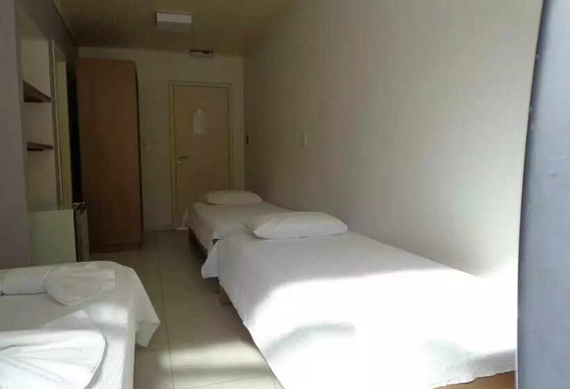 Standard-huone, Abrolhos