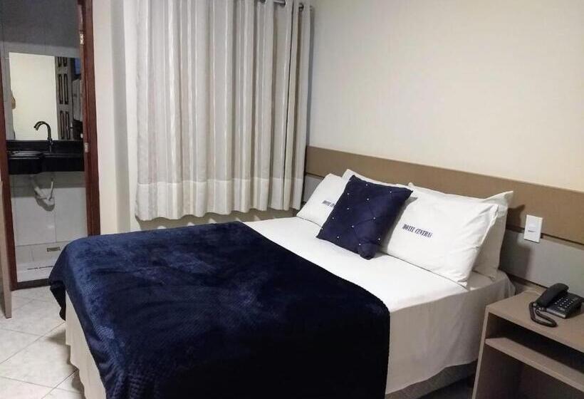 חדר סופריור יחיד, Central