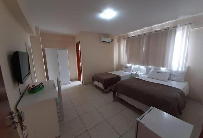 חדר סופריור יחיד, Central