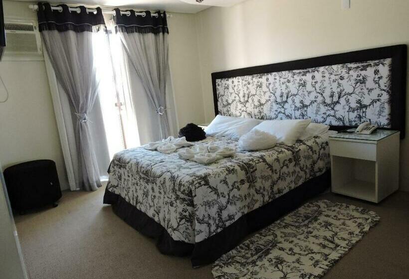 Номер Deluxe, Di Fratelli