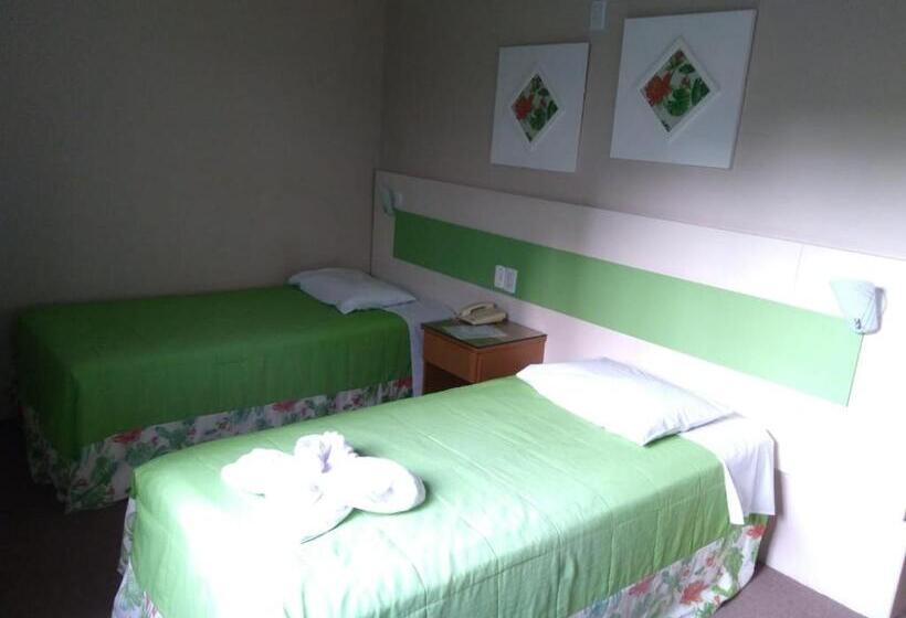 Номер Deluxe, Di Fratelli