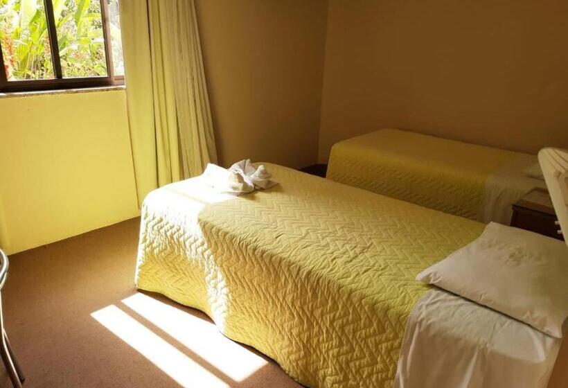 Номер Deluxe, Di Fratelli