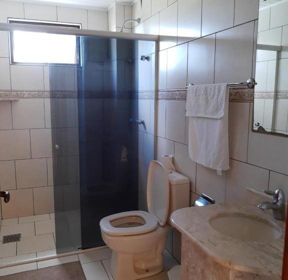 Номер Deluxe, Di Fratelli