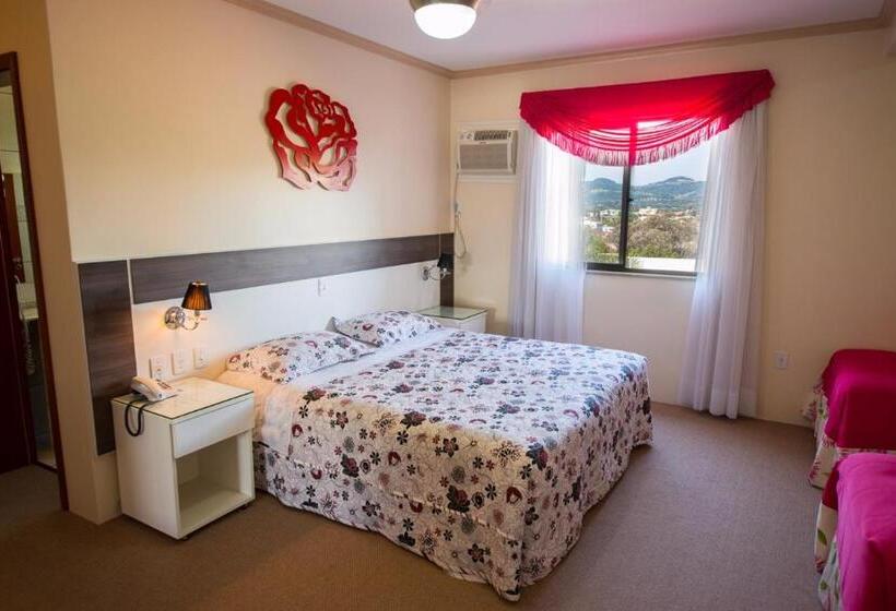 Трехместный Номер Deluxe, Di Fratelli