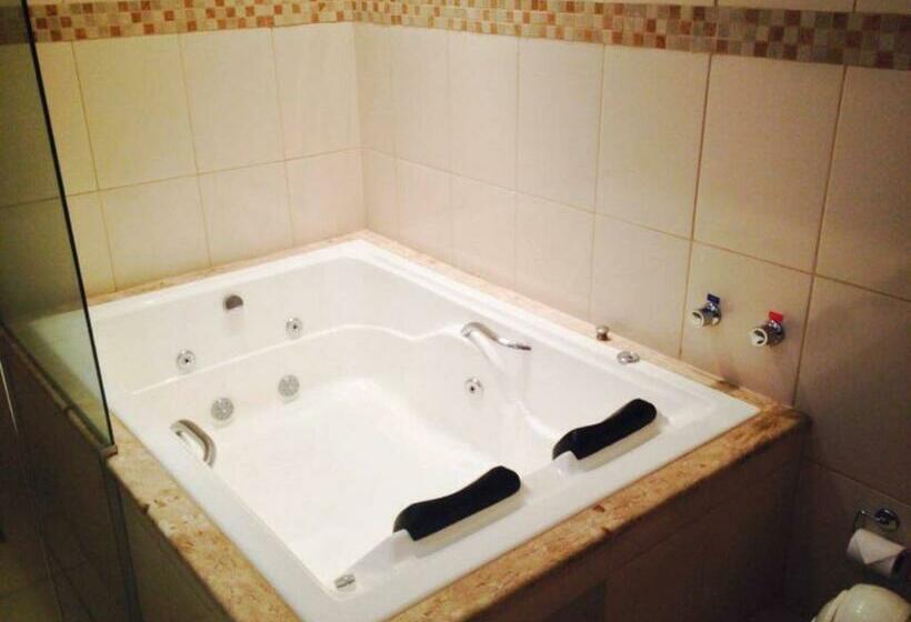 デラックススイート, Habitat Hotel Pirassununga