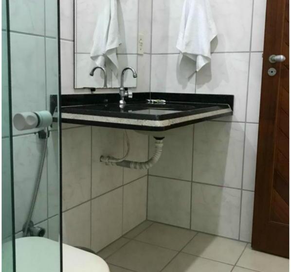 شقة غرفة واحدة, Portal Da Lua