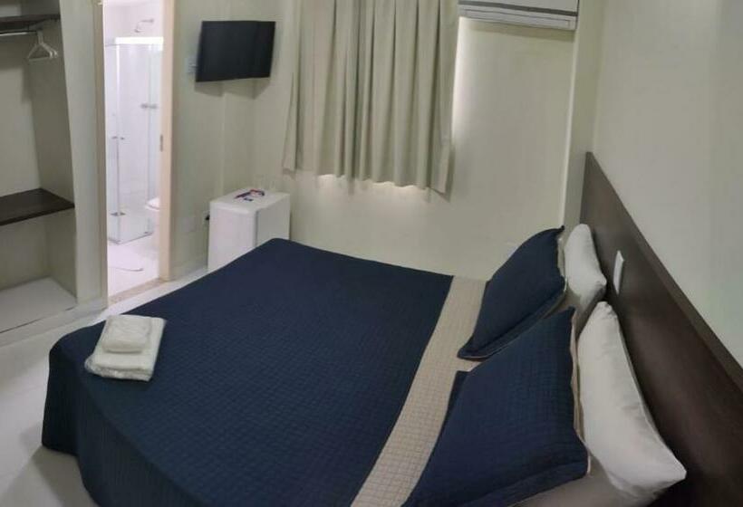 Habitació Triple Estàndard, Rametta