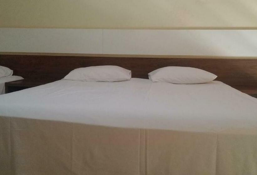 家庭间, Canto Verde Hotel Para Rancharia Park