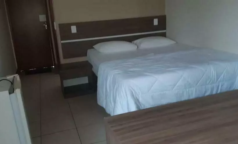 デラックスの4人部屋, Canto Verde Hotel Para Rancharia Park