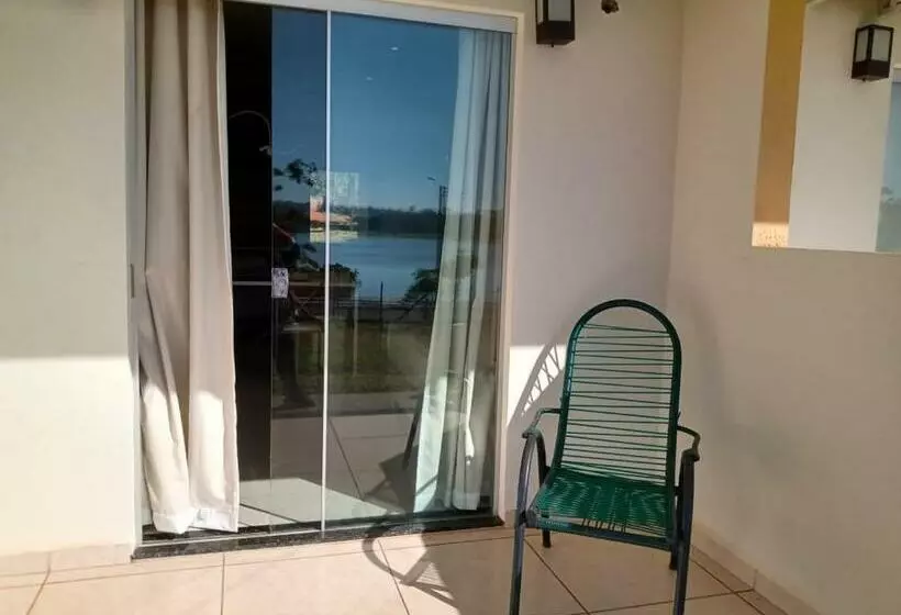 デラックスの4人部屋, Canto Verde Hotel Para Rancharia Park