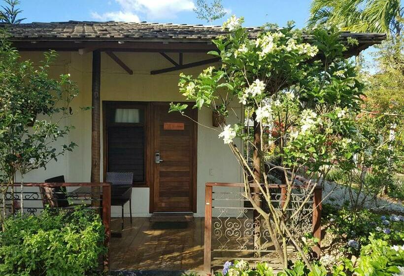 جناح ديلوكس, Vale Das Nuvens