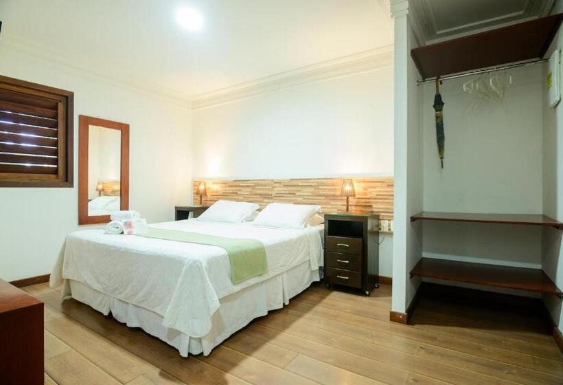 جناح ديلوكس, Vale Das Nuvens