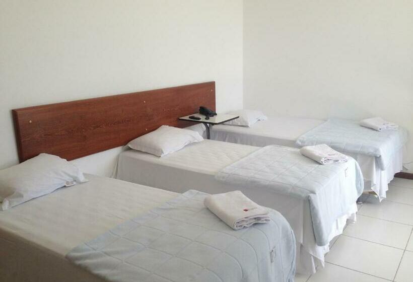 行政三人间, Valparaiso