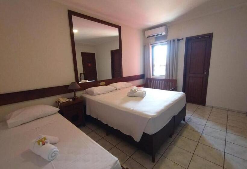 חדר אקונומי לשלושה, Palace Hotel Jacutinga Js