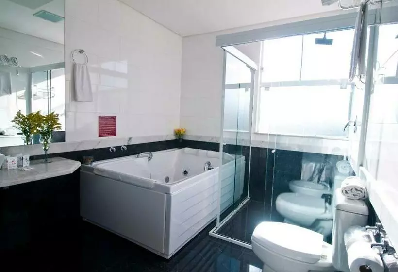 Suite with Pool, Alfa