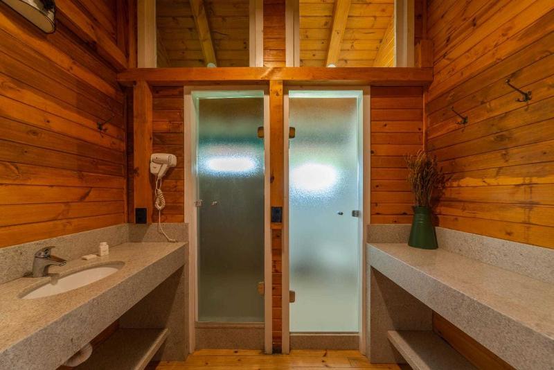 家庭间, Divisa Experience Resort