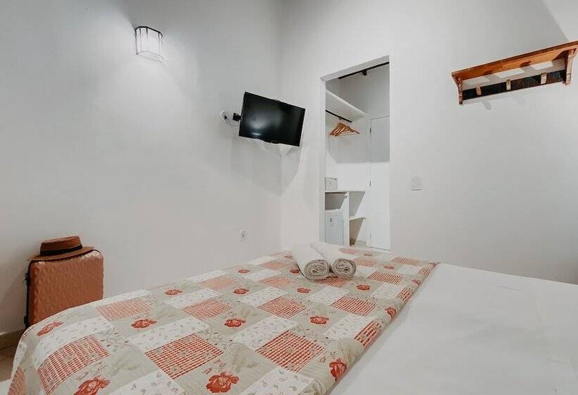 Quarto Economy, Calador Buzios