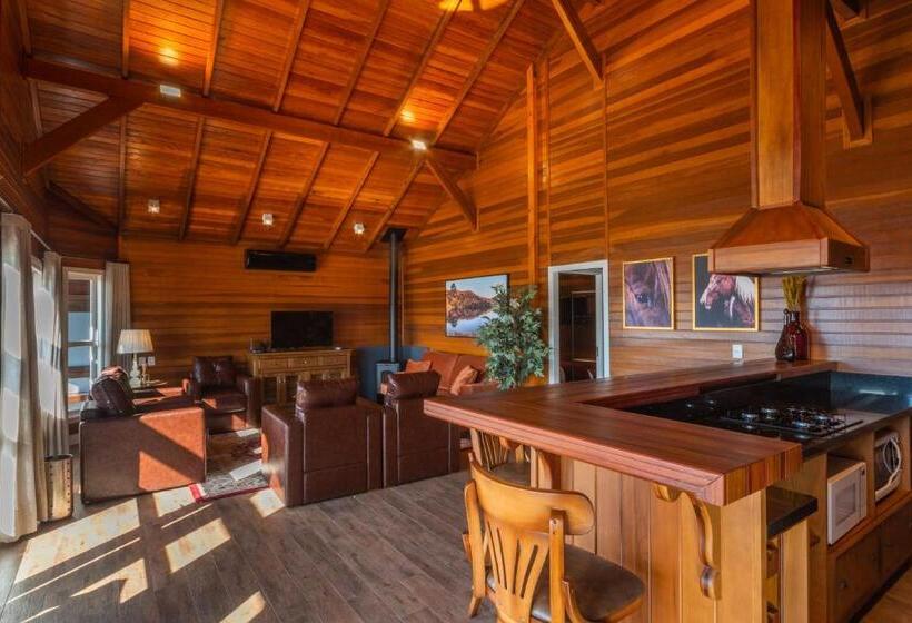 带按摩浴盆的套房, Divisa Experience Resort