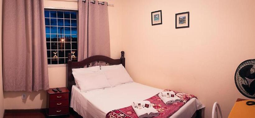 شقة غرفة واحدة, Garfo De Ouro