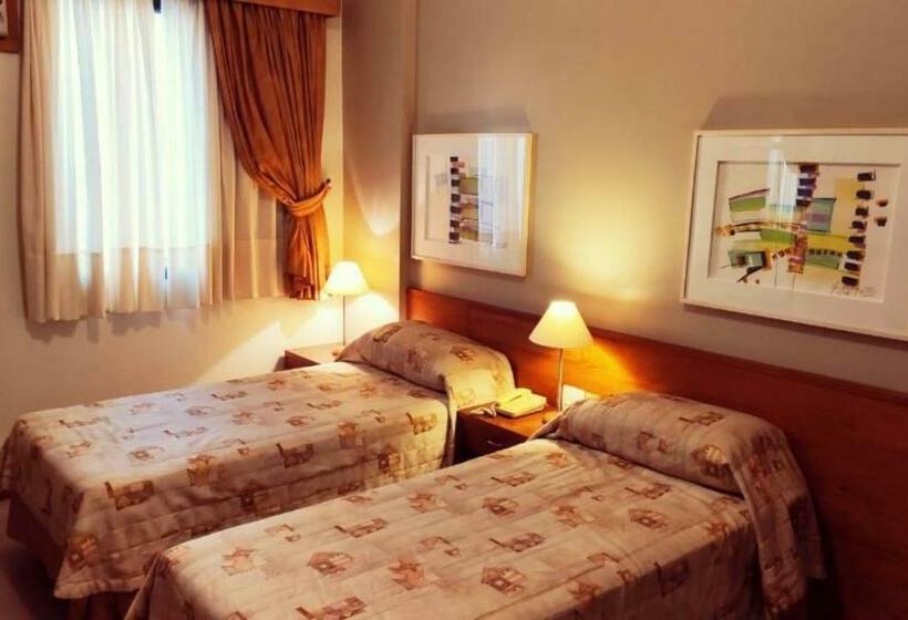 חדר דלוקס, Metrópolis