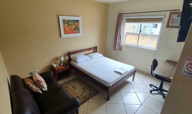 غرفة ديلوكس, Pontal