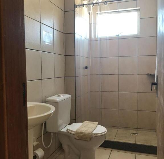 غرفة قياسية ثلاثية, Pontal