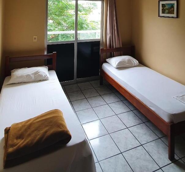 غرفة قياسية مزوَّدة بشُرفة, Pontal