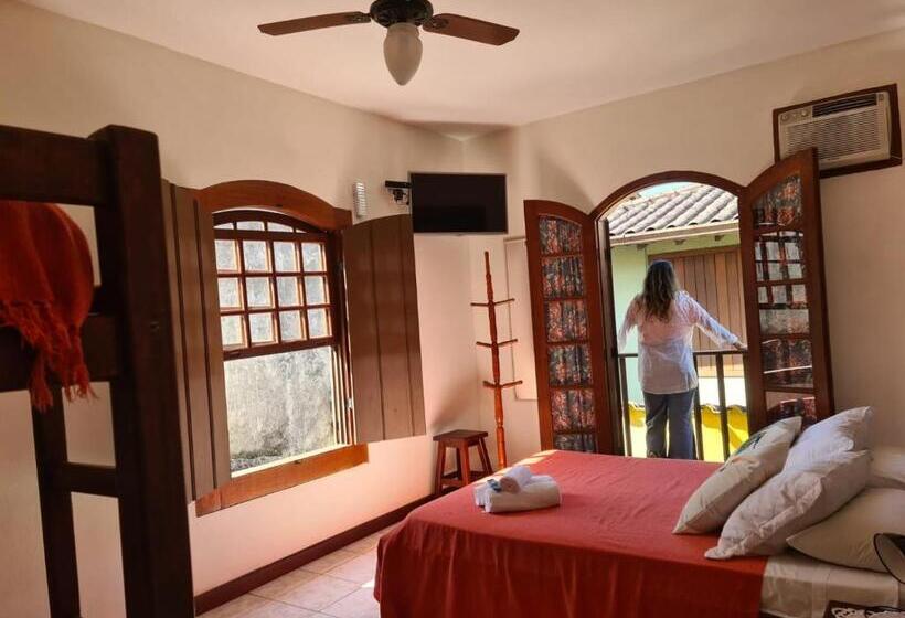 Quarto Quádruplo Estandar, Pousada Alecrim Dourado