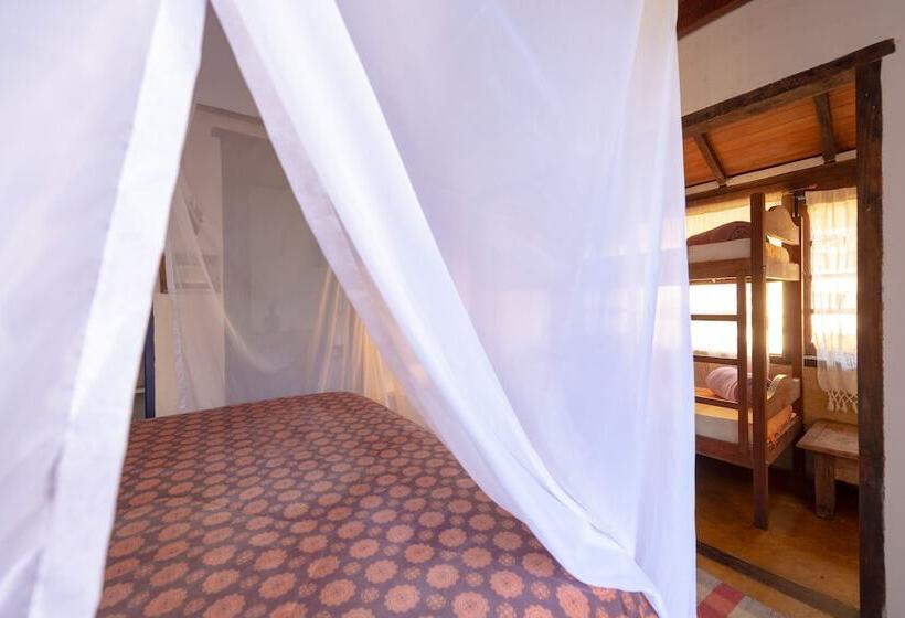 Habitación Familiar Deluxe, Pousada Canto Bravo