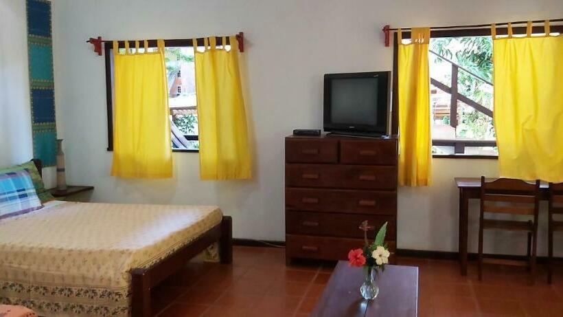 اتاق خانوادگی, Pousada Casa Da Edinha