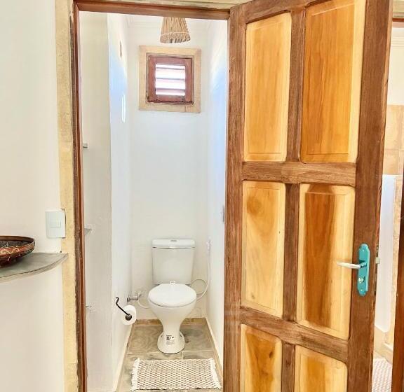 اتاق لوکس با بالکن, Pousada Da Renata