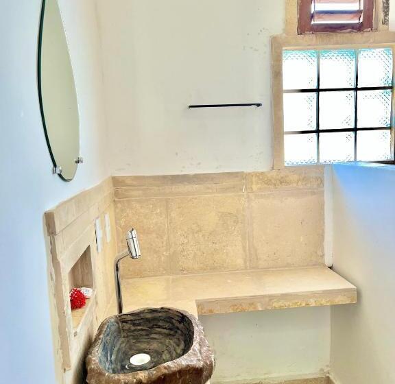 اتاق لوکس با بالکن, Pousada Da Renata