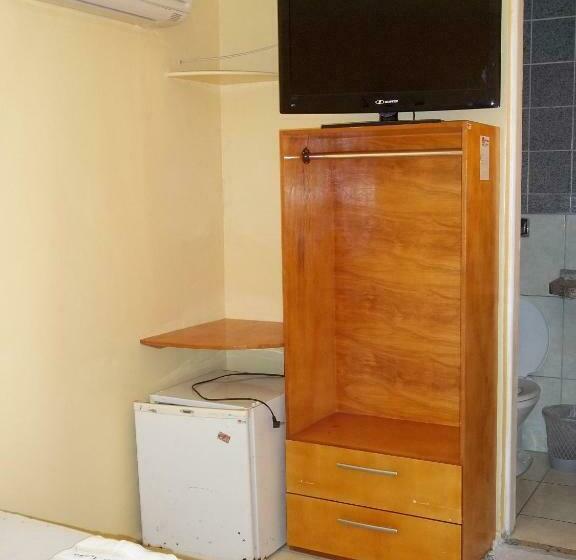 标准三人间, Pousada Do Turista