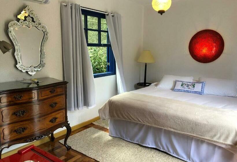 سوییت, Pousada Vila Brasil