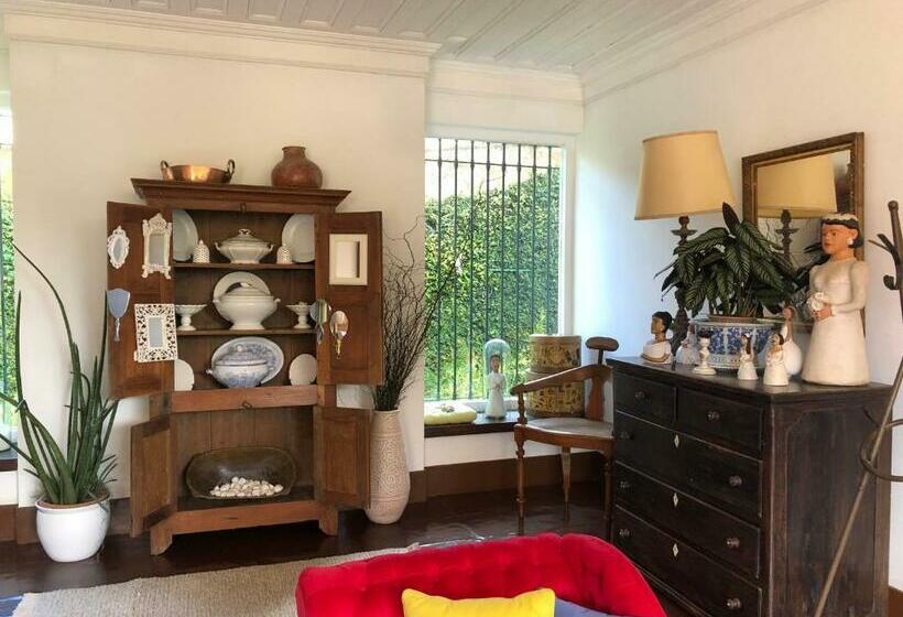 سوییت, Pousada Vila Brasil