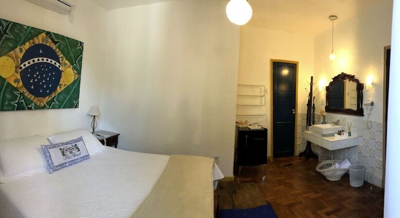 سوییت, Pousada Vila Brasil