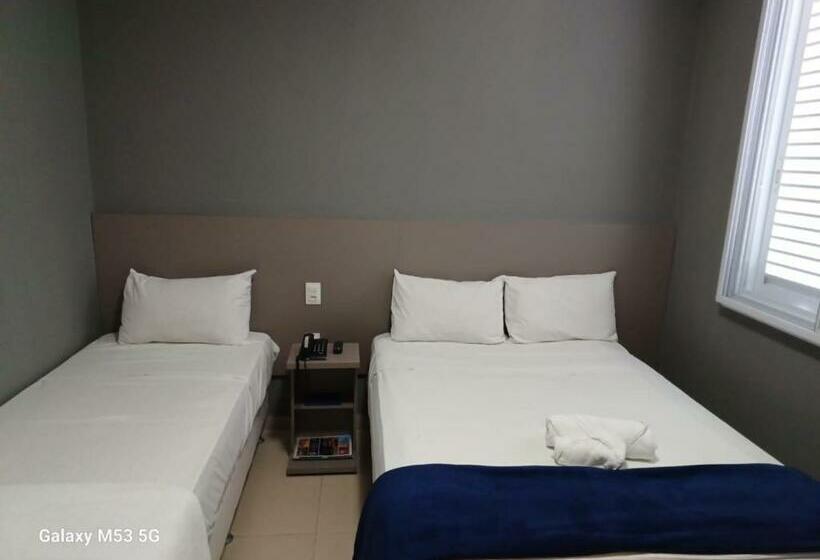 豪华三人间, Ribs