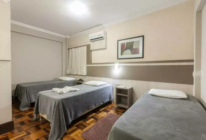 デラックストリプルルーム, Tri Hotel Criciúma