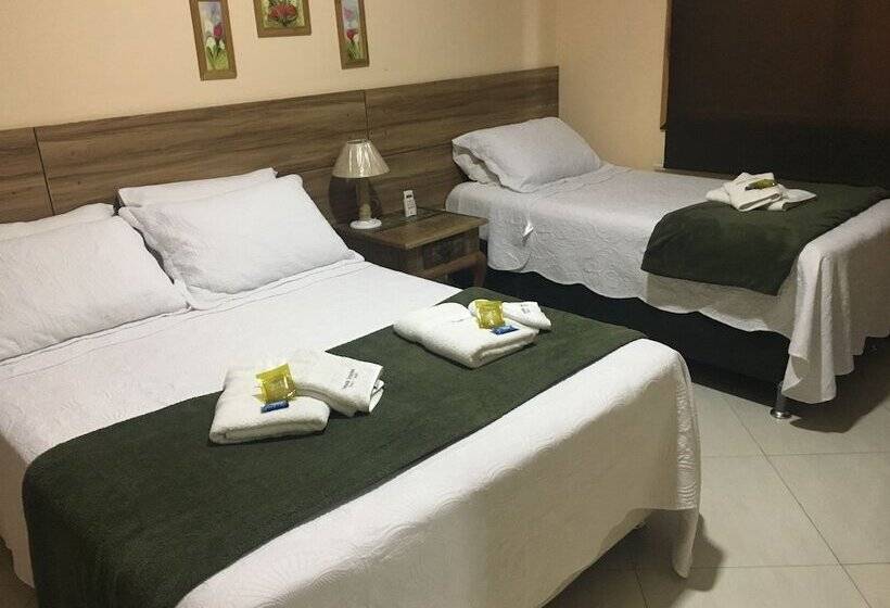 スタンダードトリプルルーム, Guest House Orquídea