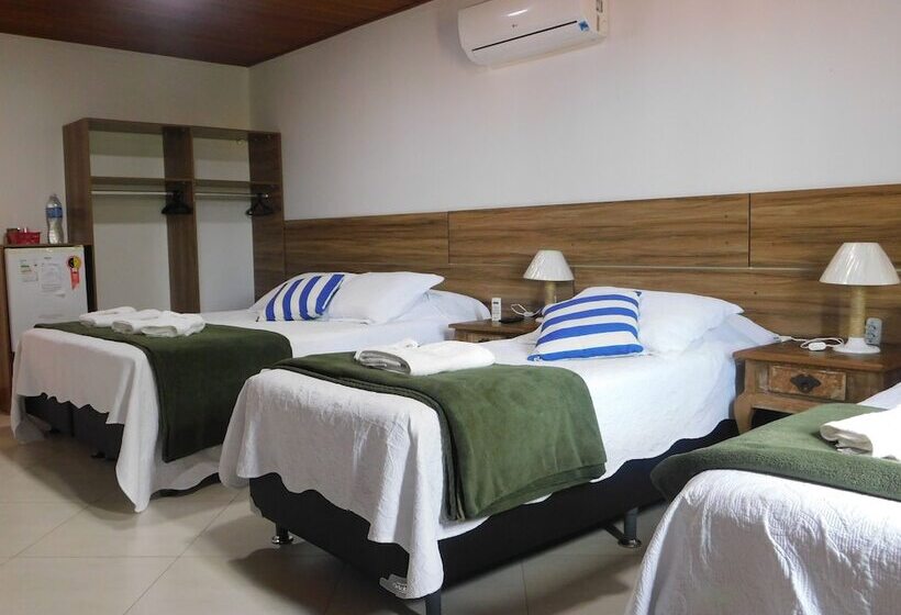 スタンダード4人部屋, Guest House Orquídea