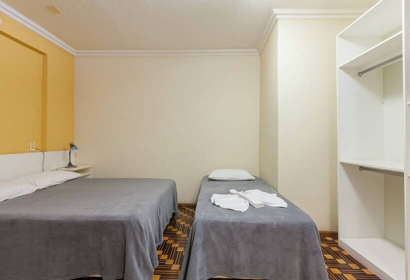 חדר סטנדרט מיטה זוגית, Tri Hotel Criciúma