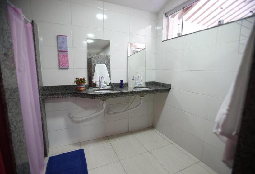 Кровать в Общей Комнате, Anauê Pousada E Hostel