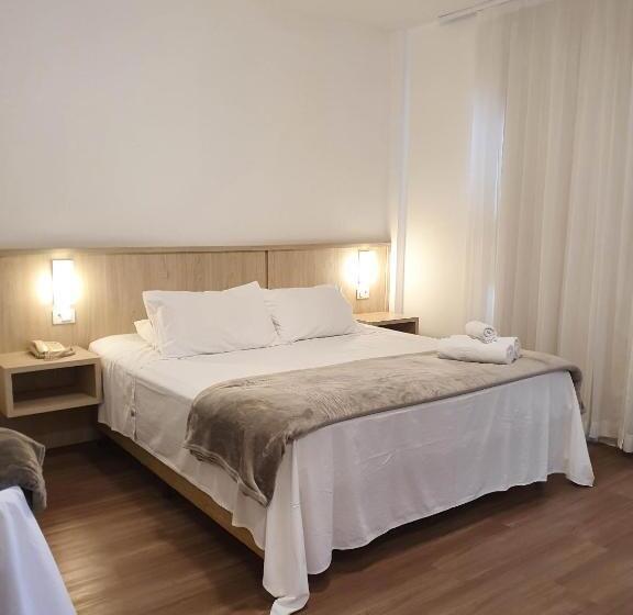 スーペリアトリプルルーム, Avenida Palace