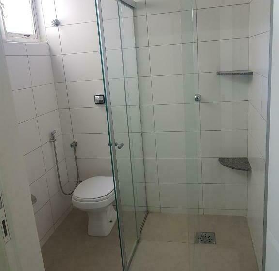 行政单人间, Big