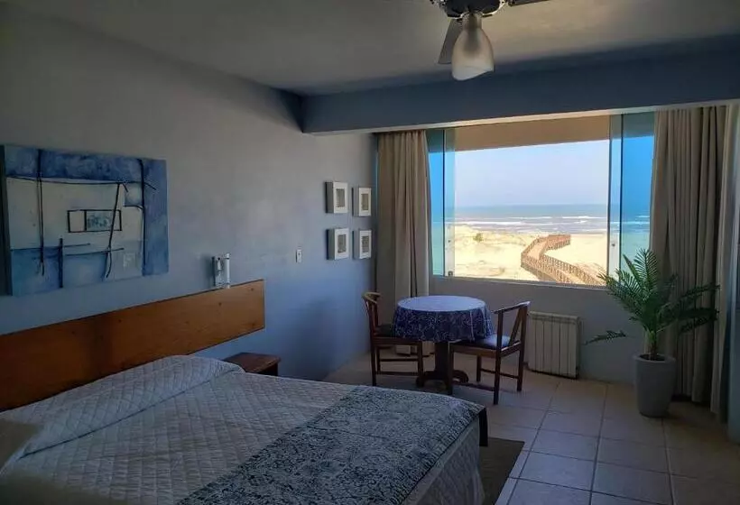 سوییت اجرایی, De Rose Praia